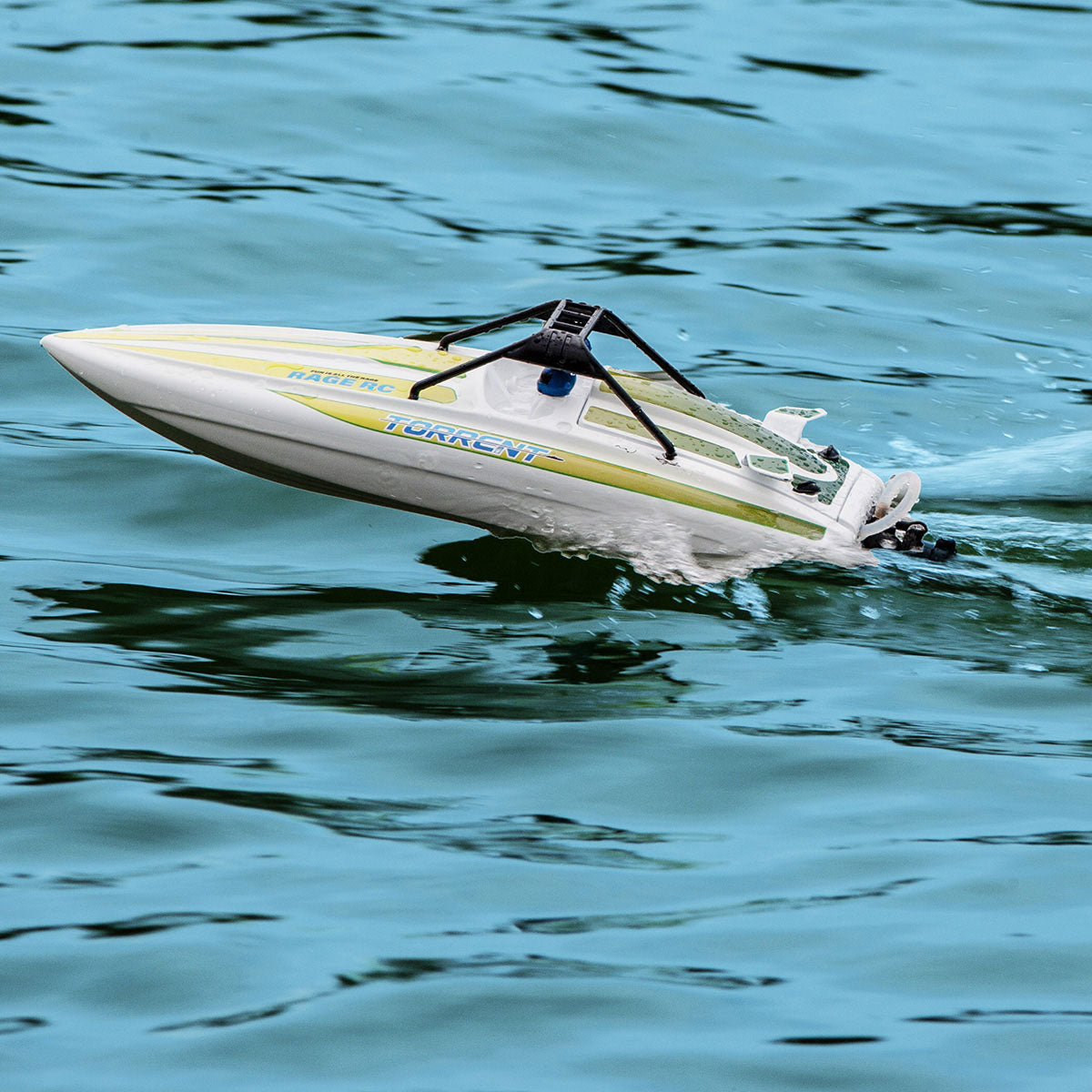 B1501 - Torrent 450BL RTR Jet Boat, Green